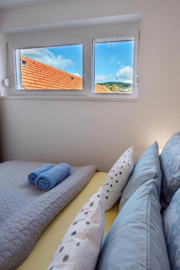 Zsuka Apartman Free Parking Pětikostelí Exteriér fotografie