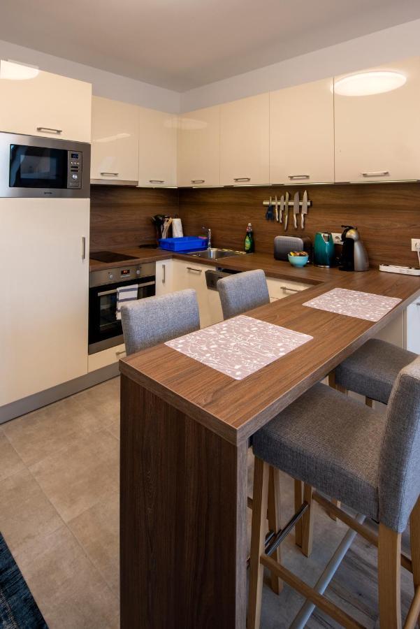 Zsuka Apartman Free Parking Pětikostelí Exteriér fotografie